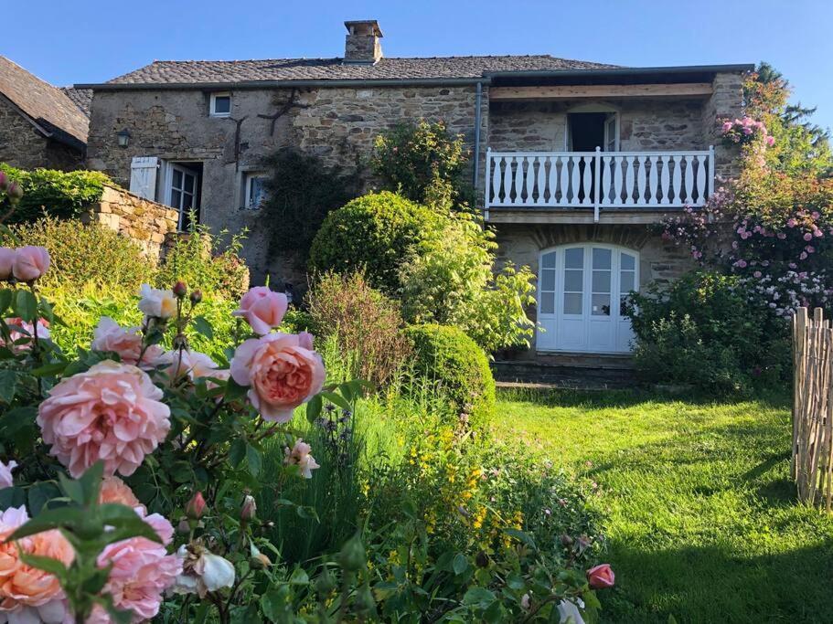 Maisonnette De Charme Les Jardins De Lou Boussac  Esterno foto